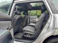 Lynk & Co eπ008 210Max extended range version 6 seats - фото 16