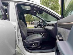Lynk & Co eπ008 210Max extended range version 6 seats - фото 17