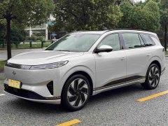 Lynk & Co eπ008 210Max extended range version 6 seats - фото 2