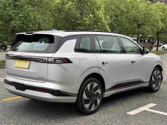 Lynk & Co eπ008 210Max extended range version 6 seats - фото 5