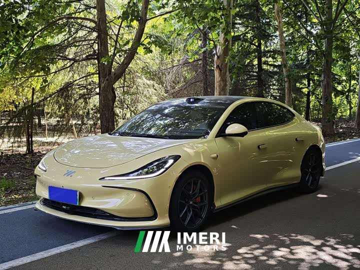 Li Auto Zhiji L6 Max Standard Edition - автомобиль из Китая