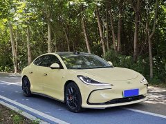 Li Auto Zhiji L6 Max Standard Edition - фото 3