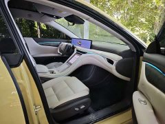 Li Auto Zhiji L6 Max Standard Edition - фото 8