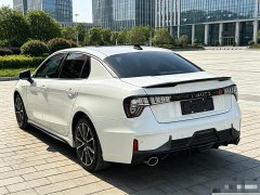 Lynk & Co 03 1.5TD DCT Plus - фото 9
