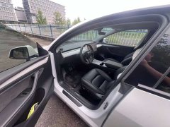 Tesla Model Y 2024 rear-wheel drive version - фото 6