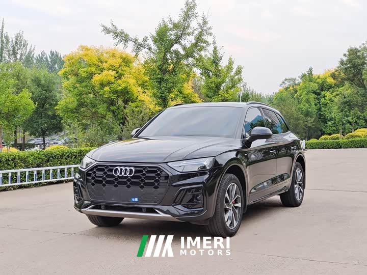 Audi Q5L 40 TFSI luxury and dynamic - автомобиль из Китая