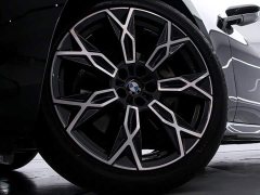 BMW 7 Series 2023 735Li Luxury Line - фото 16