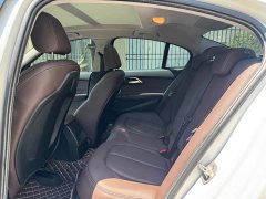 BMW 1 Series facelift 120i M Sports Night Edition - фото 14