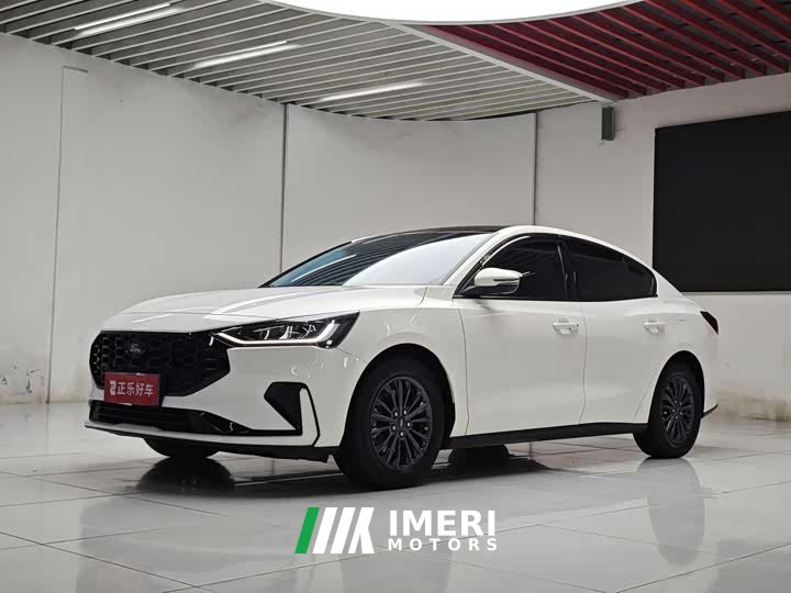 Lynk & Co Focus sedan EcoBoost 180 automatic racing version - автомобиль из Китая