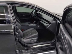 Toyota Camry Dual Engine 2.0HXS Sports Plus Edition - фото 8