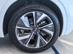 Li Auto ONE Extended-Range 6-Seater - фото 6