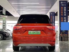 AITO Wenjie M9 extended range Ultra version 52kWh 6-seater version - фото 7