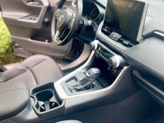 Toyota Wildlander 2.0L CVT 2WD Luxury Edition - фото 12