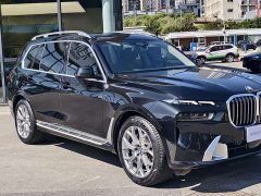 BMW X7 2024 xDrive40i Leading Luxury Package - фото 3
