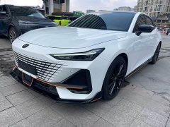 Changan UNI-V 1.5T sports version - фото 1