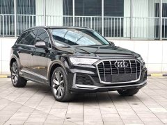 Audi Q7 55 TFSI quattro S line Sport - фото 3