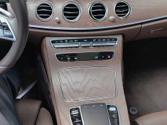 Mercedes-Benz E-Class E 260 L - фото 13