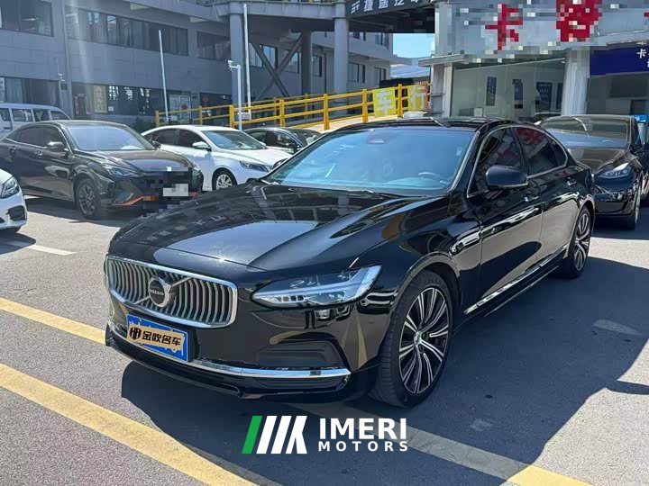 Volvo S90 2023 B5 Zhiyuan Luxury Edition - автомобиль из Китая