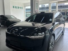 AITO M9 EREV Ultra 42kWh 6-Seater - фото 1