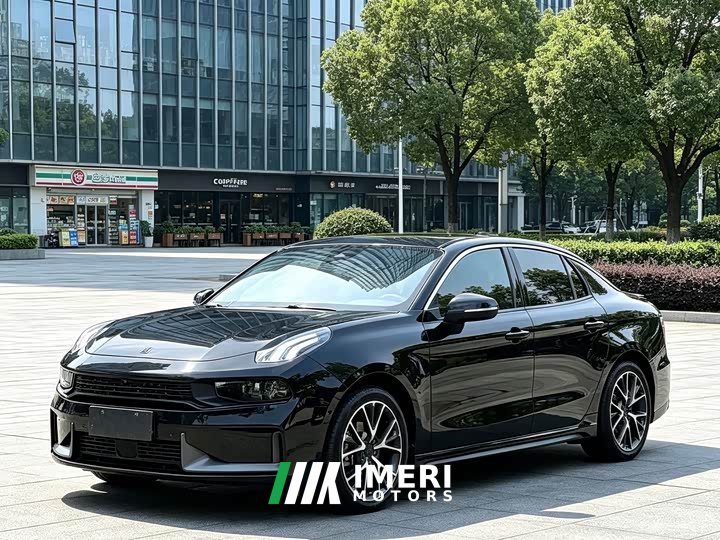 Lynk & Co 03 1.5TD DCT Plus
