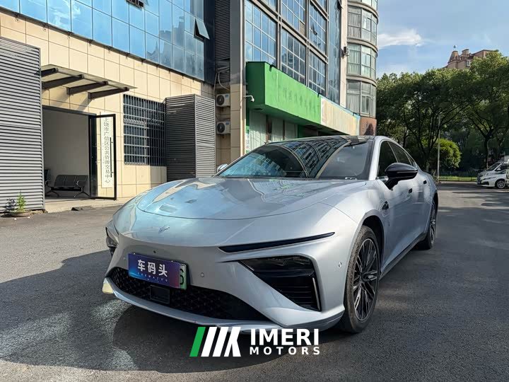 Lynk & Co Nezha S facelift, extended range 1060 Lite version - автомобиль из Китая