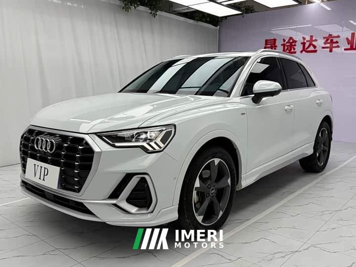 Audi Q3 35 TFSI Fashionable and Dynamic (1.4T) - автомобиль из Китая