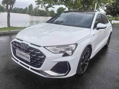 Audi A3 A3L Limousine 35TFSI Flying Spur Exclusive - фото 1