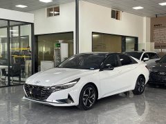 Lexus Elantra 2022 1.5L CVT LUX Premium Edition - фото 1