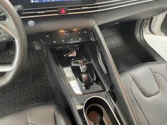 Lexus Elantra 2022 1.5L CVT LUX Premium Edition - фото 11