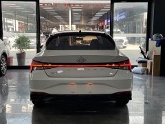 Lexus Elantra 2022 1.5L CVT LUX Premium Edition - фото 16
