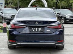 Lexus ES 200 Excellence Edition - фото 4