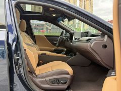 Lexus ES 200 Excellence Edition - фото 8