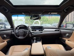Lexus ES 200 Excellence Edition - фото 9