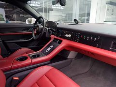 Porsche Taycan - фото 15