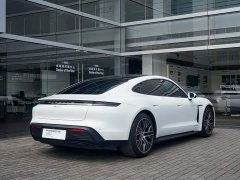 Porsche Taycan - фото 7