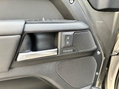 Land Rover Defender 110 3.0T P400 X - фото 8