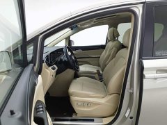Buick GL8 ES Lu Zun 653T Exclusive Type - фото 10