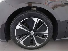 NIO ET5T 75kWh Touring - фото 17