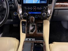 Toyota Alphard 2021 Hybrid 2.5L Luxury - фото 14