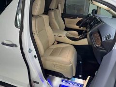 Toyota Alphard 2021 Hybrid 2.5L Luxury - фото 18