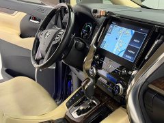 Toyota Alphard 2021 Hybrid 2.5L Luxury - фото 6