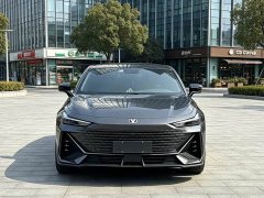 Changan UNI-V 1.5T Smart Pilot Edition - фото 2