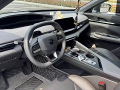 Changan UNI-V 1.5T Smart Pilot Edition - фото 5