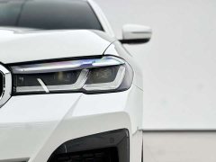 BMW 5 Series New Energy 2022 535Le M Sports Package - фото 10