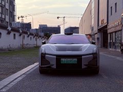 Lynk & Co Gaohe HiPhi Z five-seater version - фото 2