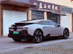 Lynk & Co Gaohe HiPhi Z five-seater version - фото 6