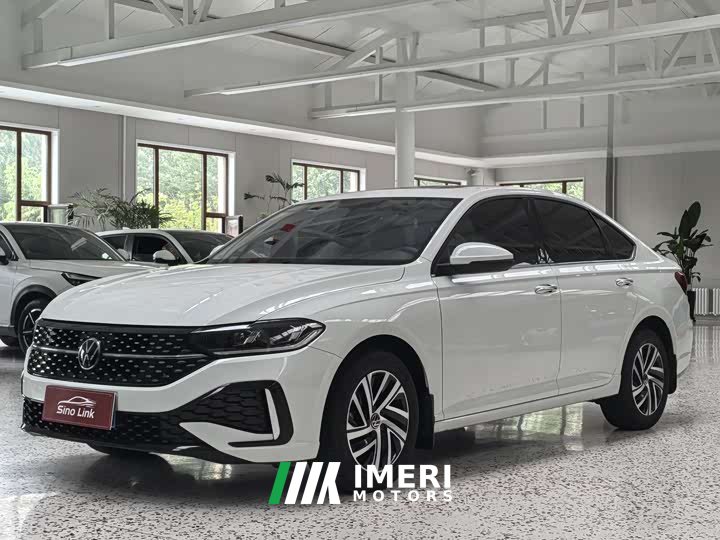 Volkswagen Lavida facelift 1.5L automatic 5 million version - автомобиль из Китая