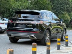 Lynk & Co Voyager 2.0T four-wheel drive elegant version - фото 6