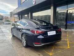 Lexus ES 2020 300h Exclusive Edition National V - фото 9