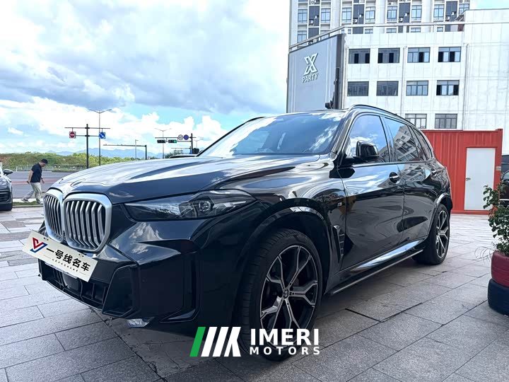 BMW X5 2023 xDrive 30Li Exclusive M Sports Night Package - автомобиль из Китая